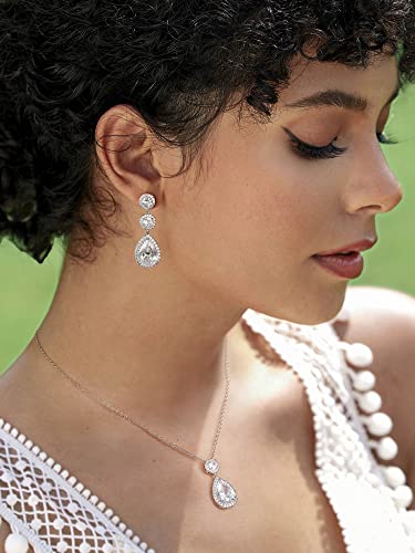 Teardrop Cubic Zirconia Necklace Earrings Set Q8019
