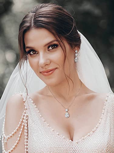 Teardrop Cubic Zirconia Necklace Earrings Set Q8019
