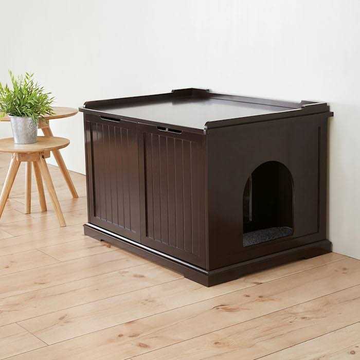 Wooden Pet House XL and Litter Box D8073