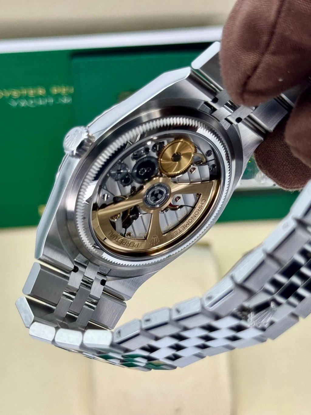 40 mm Oystersteel Watch V162