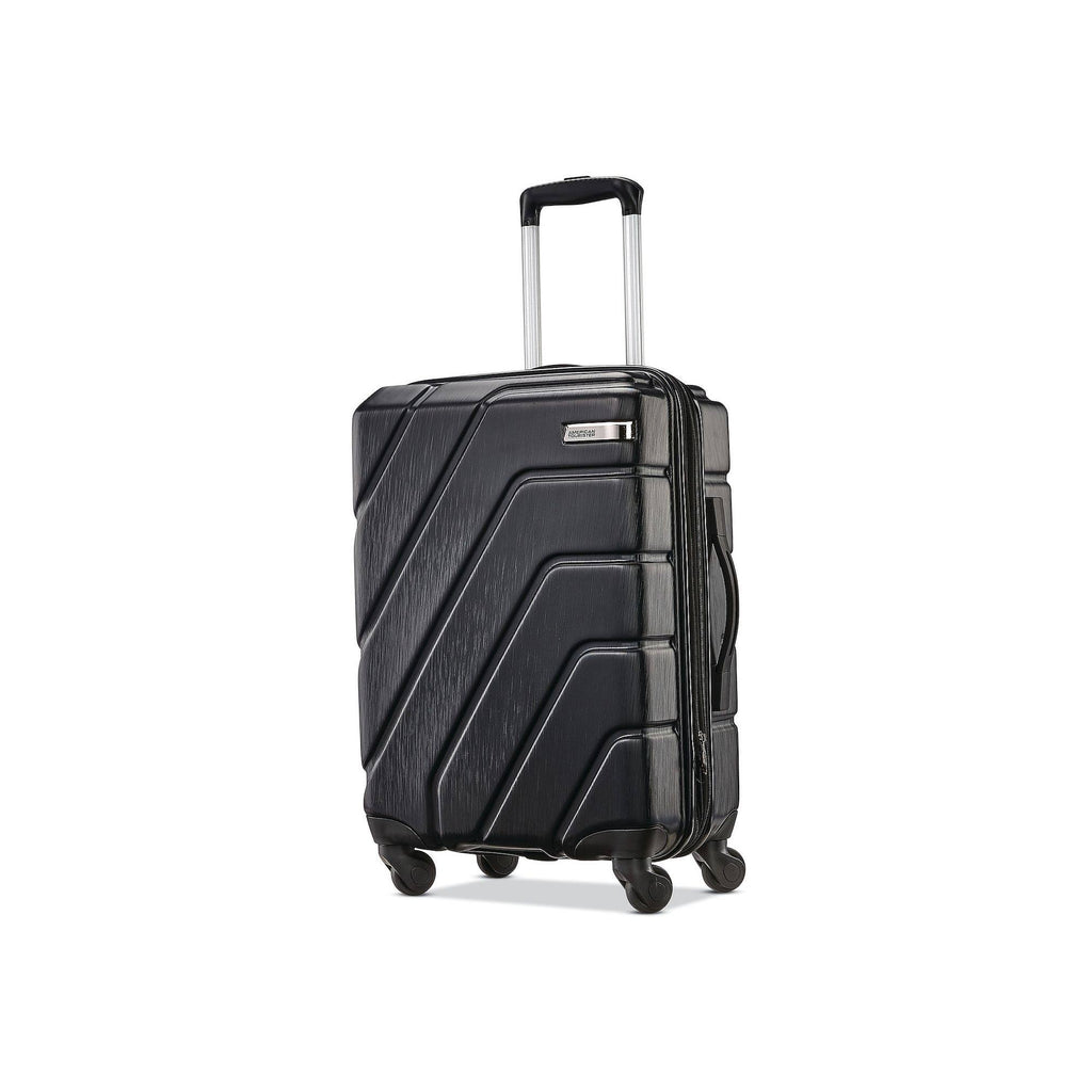 Black Hardside Spinner Luggage 20 Carryon M400