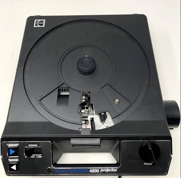 Carousel Slide Projector I709