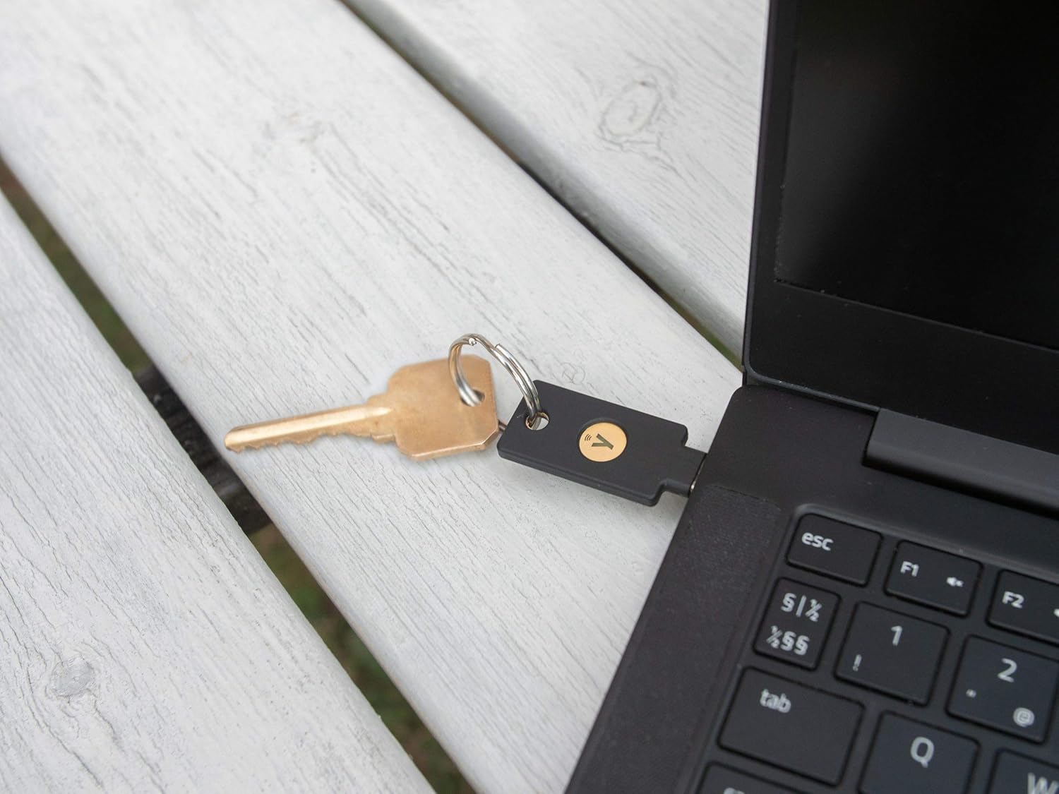 YubiKey 5C NFC USB and NFC Security Key O50181