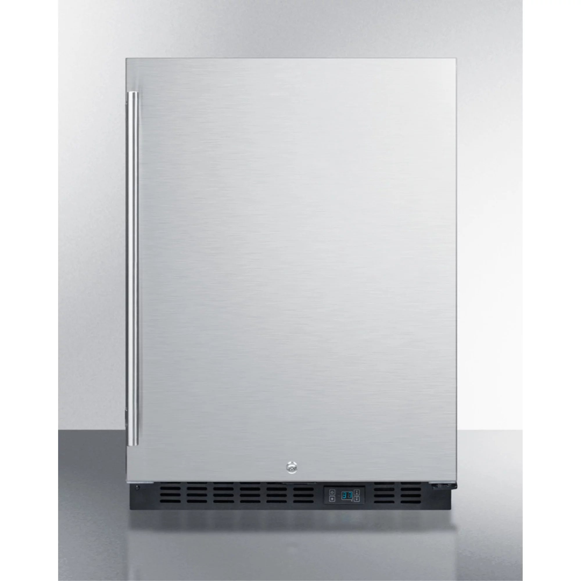 Built-in undercounter commercial refrigerator with SS interior and door X742043