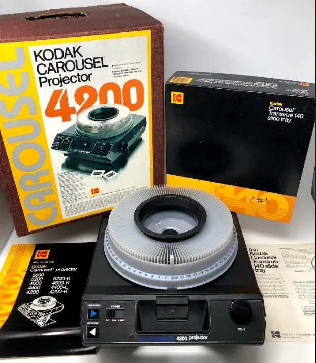 Carousel Slide Projector I709