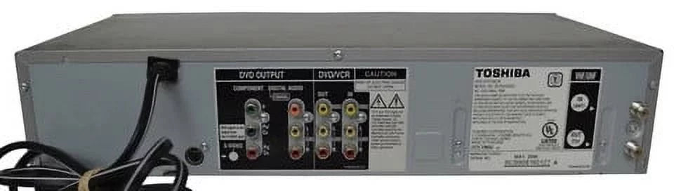 DVD/VCR Combo Player with Remote and Cables P352884